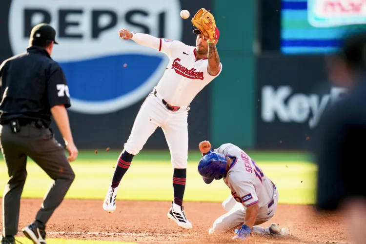 Adell debuts for Guards in loss to Mets